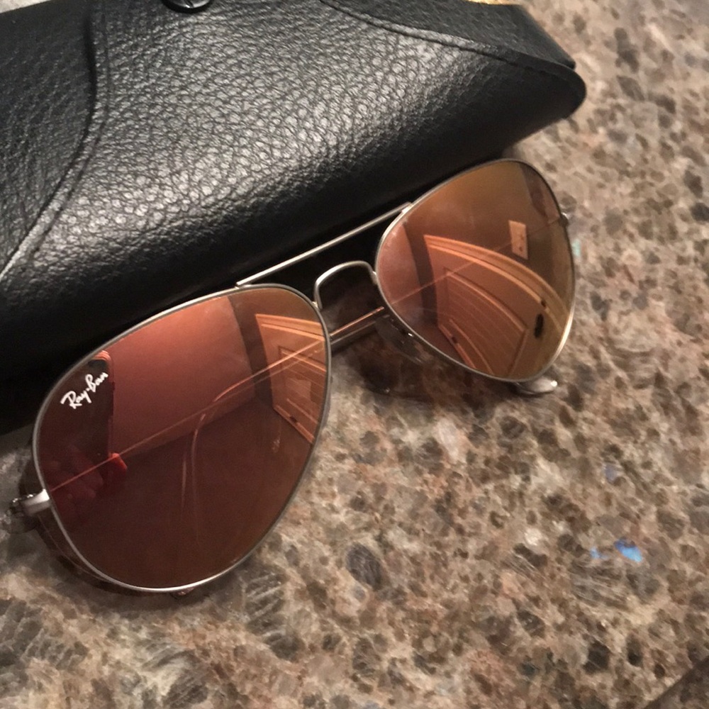 Ray-ban light pink aviator flash lens sunglasses.